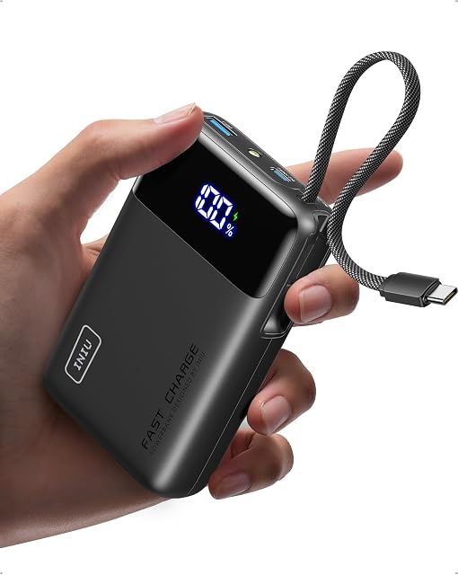 INIU 45 W power bank with integrated USB-C cable